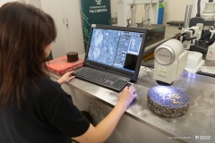 2026-01-15-Urządzenie-do-badania-zużycia-powierzchni-górnych-warstw-nawierzchni-drogowych-fot-Dariusz-Piekut-PB