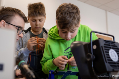 2026-03-24-WE-warsztaty-Technologie-kosmiczne-dla-początkujących-SPwBiałowieży-fot-Iryna-Mikhno-PB