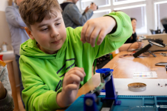 2026-03-24-WE-warsztaty-Technologie-kosmiczne-dla-początkujących-SPwBiałowieży-fot-Iryna-Mikhno-PB