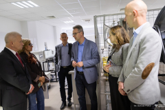 2026-03-17-Wizyta-Marszałka-i-Wiceprezydenta-oraz-przedstawicieli-przemysłu-na-WBINŚ-fot-Dariusz-Piekut-PB