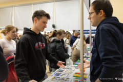 025-03-27-Targi-edukacyjne-w-Augustowie-fot-Dariusz-Piekut-PB