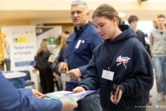 025-03-27-Targi-edukacyjne-w-Augustowie-fot-Dariusz-Piekut-PB