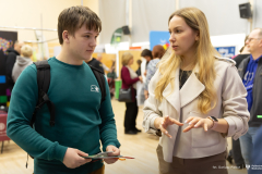 025-03-27-Targi-edukacyjne-w-Augustowie-fot-Dariusz-Piekut-PB