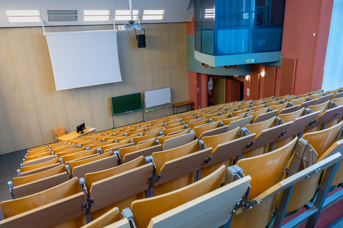 WE Aula III
